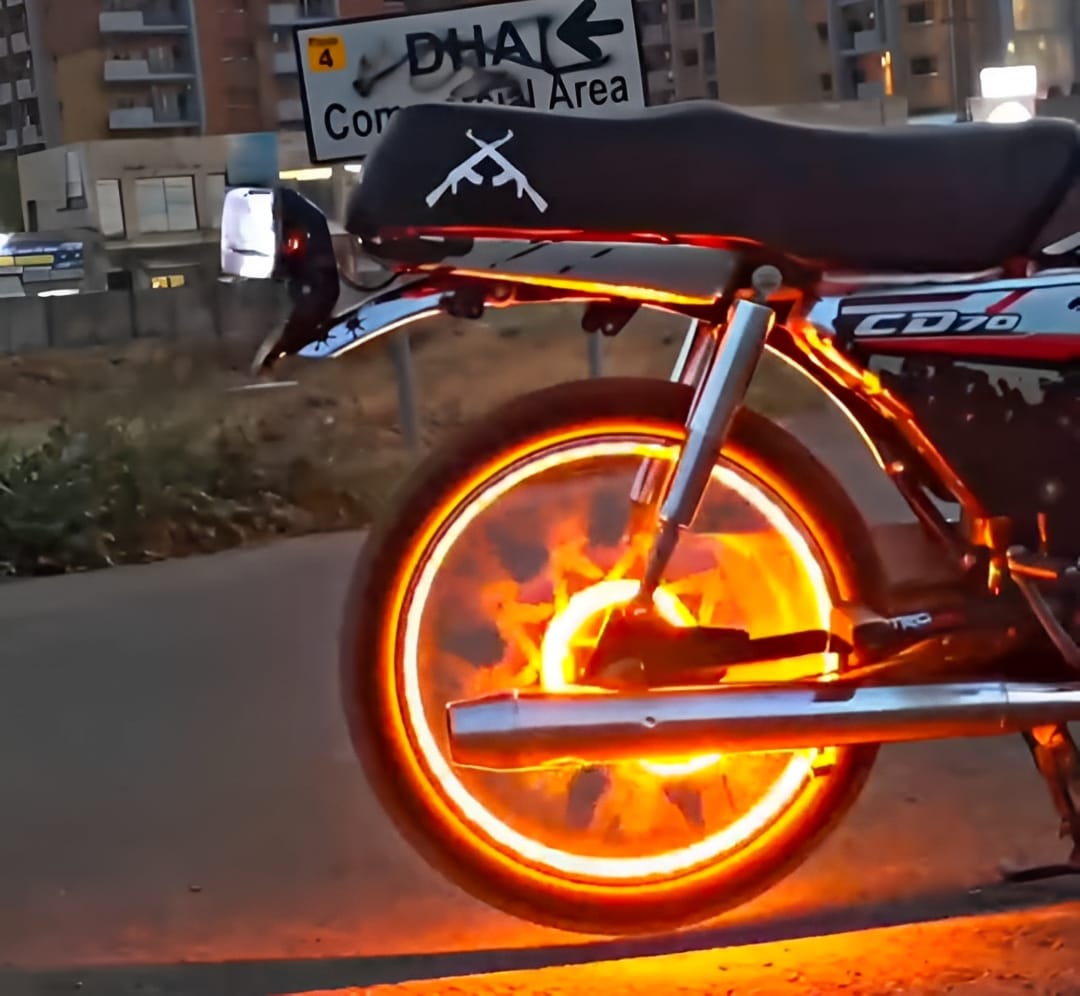 01 Pcs Trending Hub Universal Bike Strip Light – Dual Color Turn Signal (Yellow & White) | Best Quality Strip Light For Motorcycle | Strip Light For Bike